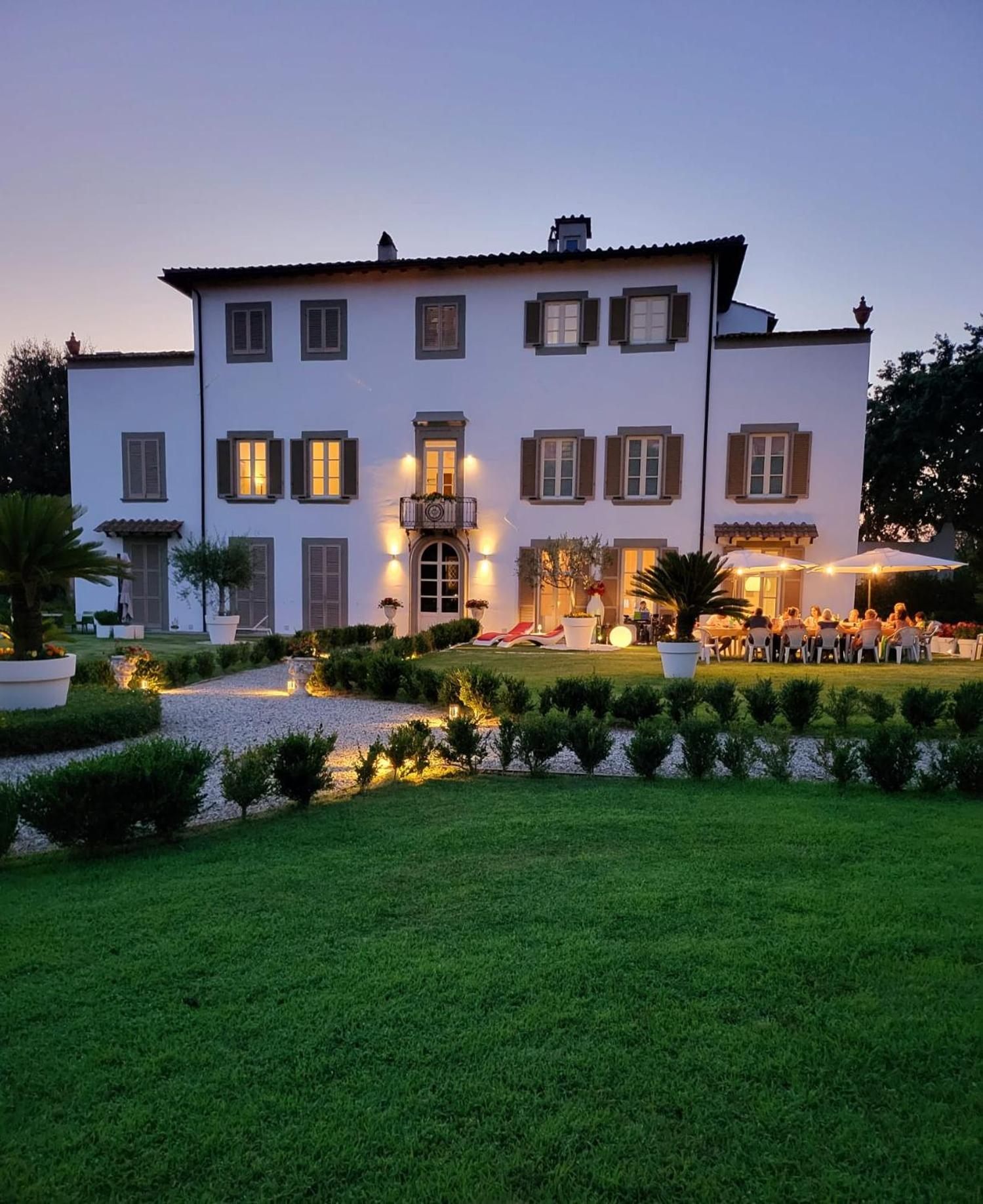 La Villa Apartments - Convenient For Sardinia And Corsica - 4-5 Beds -Private Parking Included With Camera 利沃诺 外观 照片